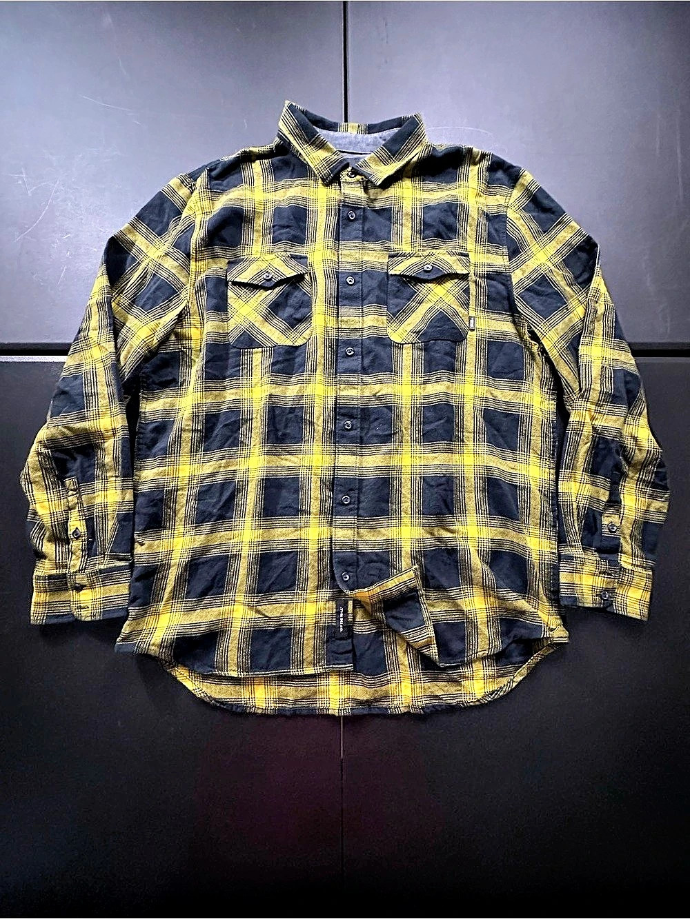Vans yellow and black plaid flannel shirt Size XL